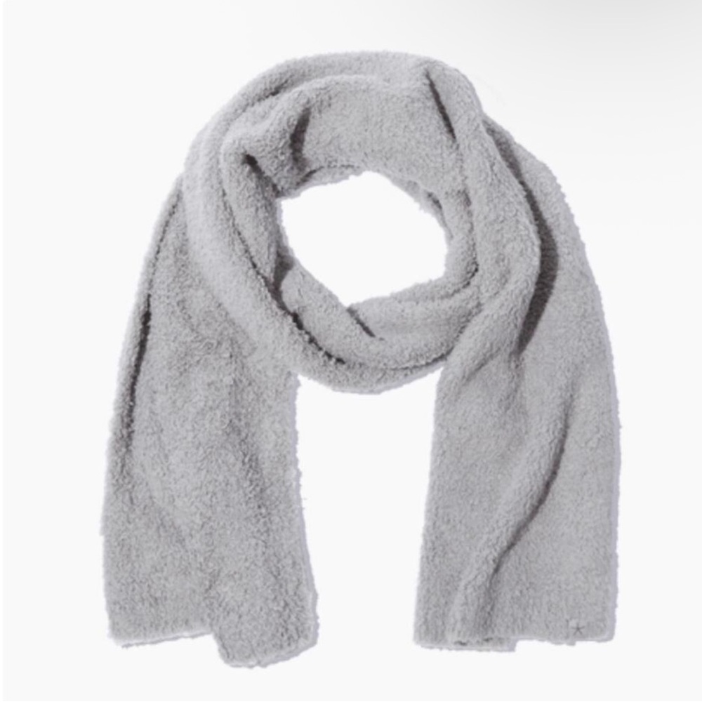 Barefoot dreams scarf